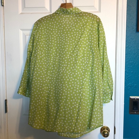 Size 2X Coldwater Creek polka dot green blouse - Picture 2 of 4